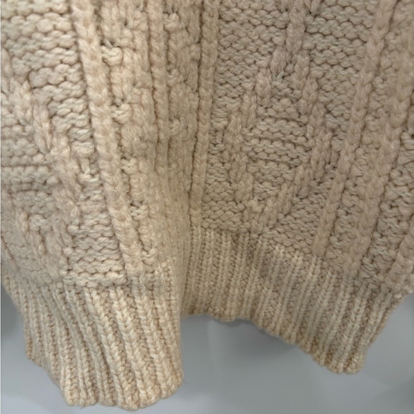 Vintage 100% Virgin Wool Forum Sportswear Cable Hand Knit Sweater Size Large - Picture 11 of 13